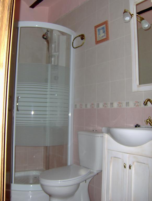 La Aldea Guest House Alcaraz Ruang foto