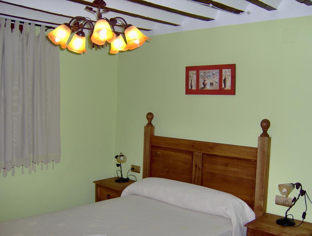 La Aldea Guest House Alcaraz Ruang foto
